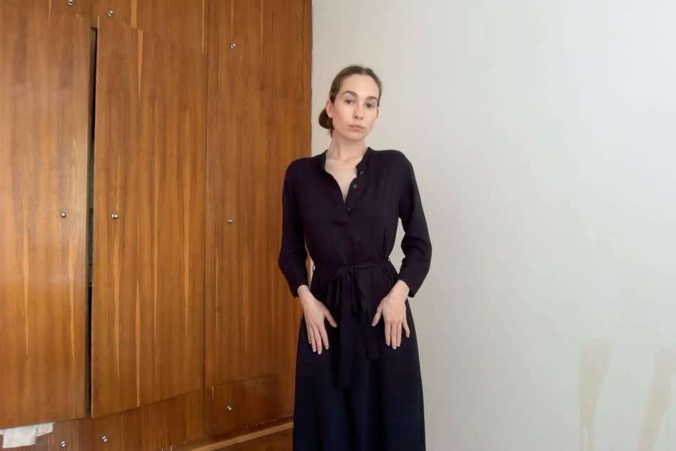TAMNO PLAVA HALJINA UNIQLO