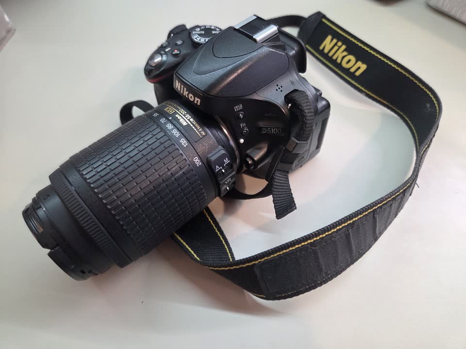 Зеркальный фотоаппарат Nikon D5100 + два полных объектива