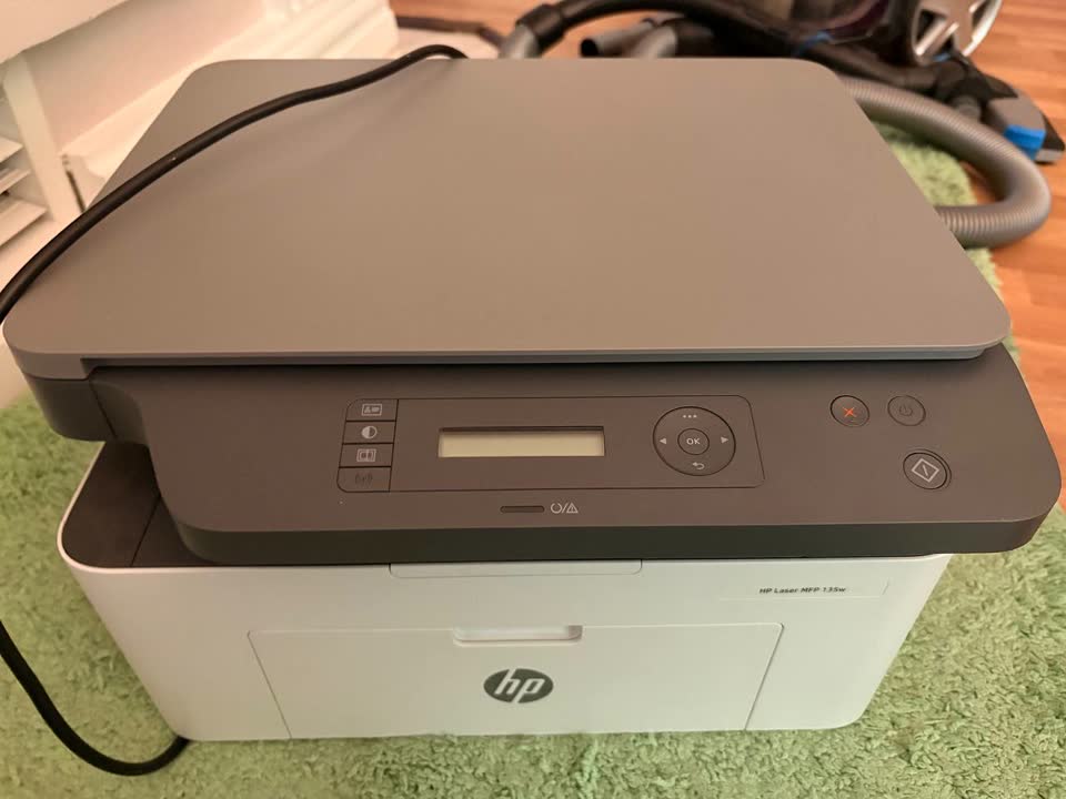 Prodajem štampač-skener HP MFP Laser 135w
