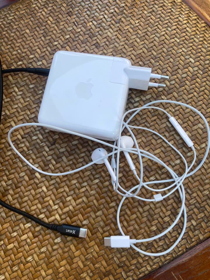 MacBook Pro 15" 2017 i7 / 16GB RAM