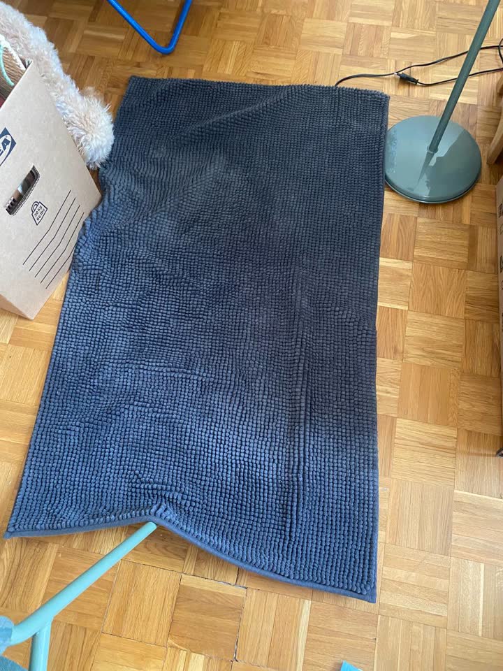 Na prodaju:
