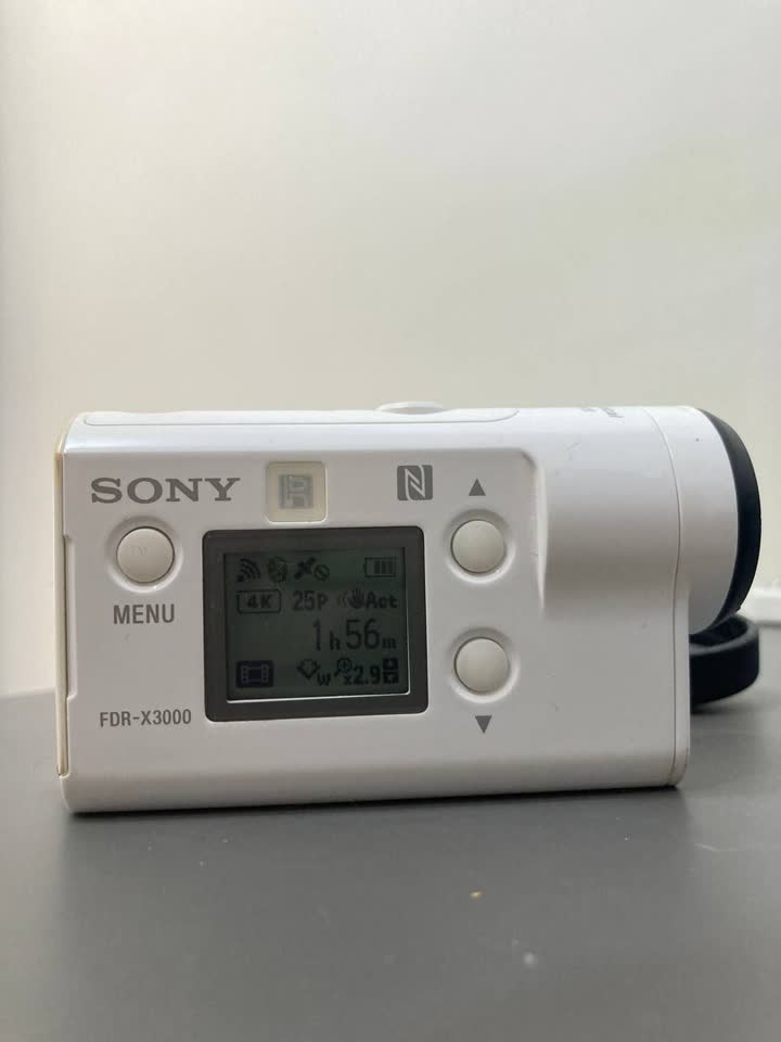Akciona kamera Sony FDR-X3000 4K Balanced Optical SteadyShot