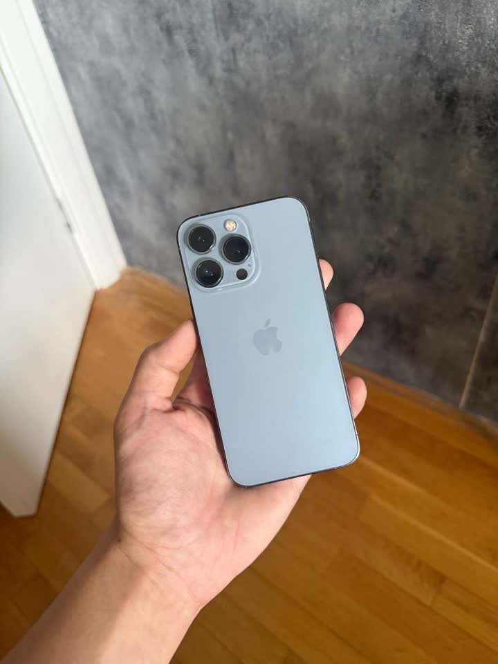 Prodaje se iPhone 13 Pro
