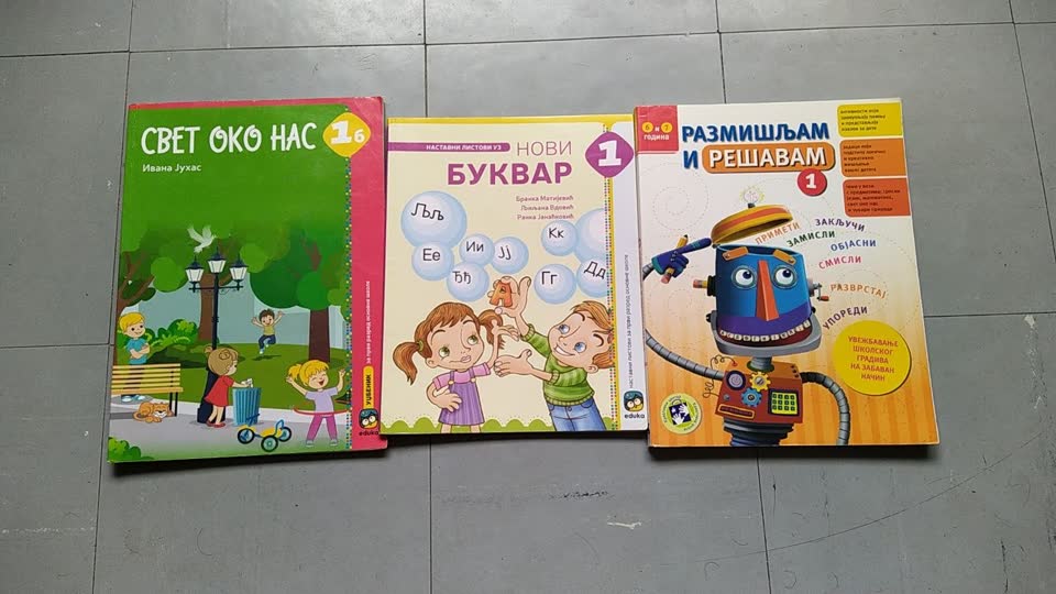 Poklanjamo korišćene udžbenike za I razred
