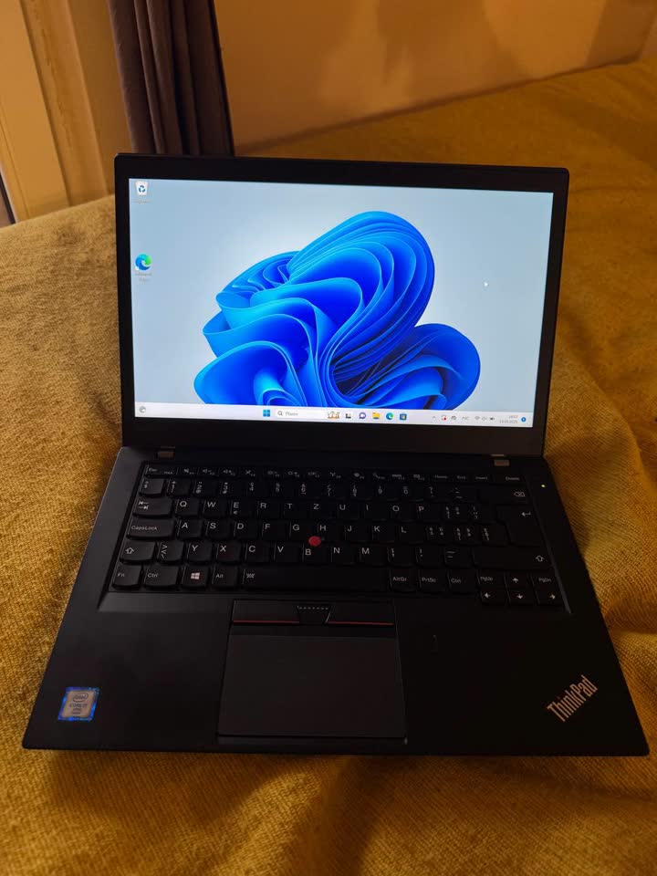 Prodajem laptop Lenovo ThinkPad T460s