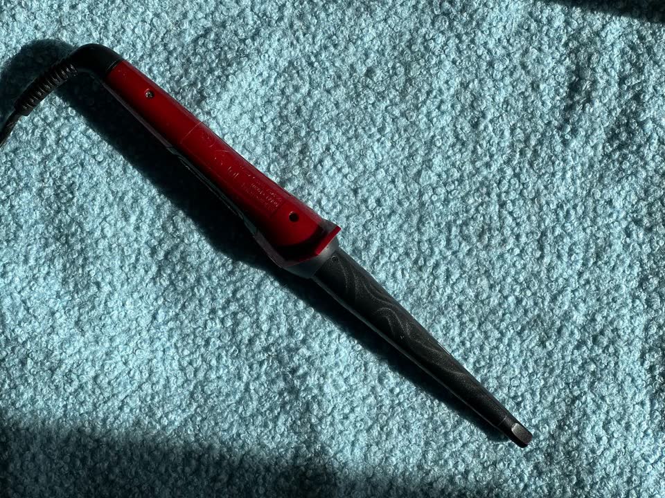 Konusna presa za kosu Remington