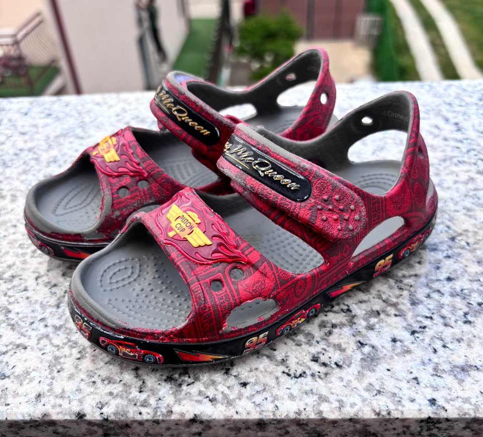 Crocs C10