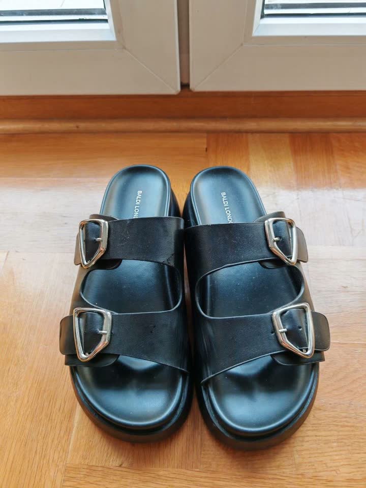 Продам шлепки