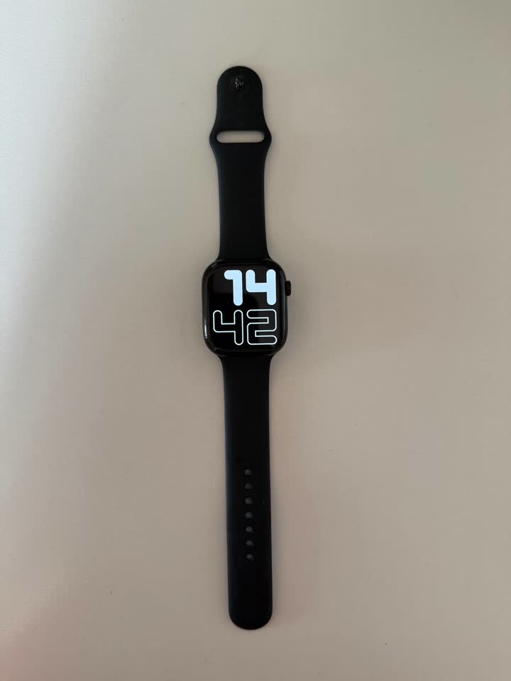 Apple Watch Series 10 — Jet Black 46mm