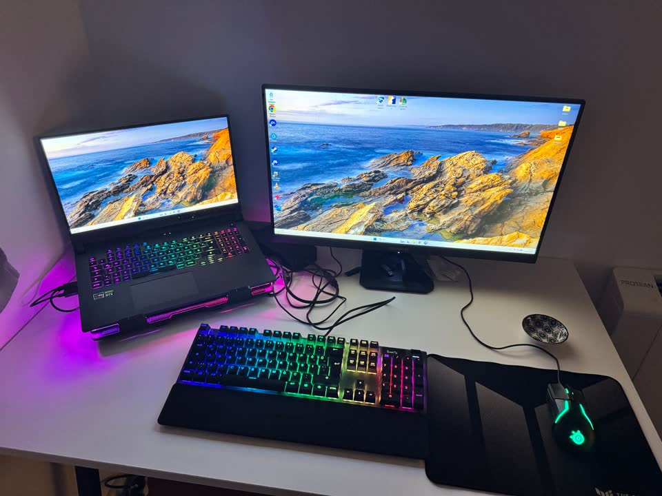 Полный комплект ASUS ROG с монитором, клавиатурой, мышью и охлаждением