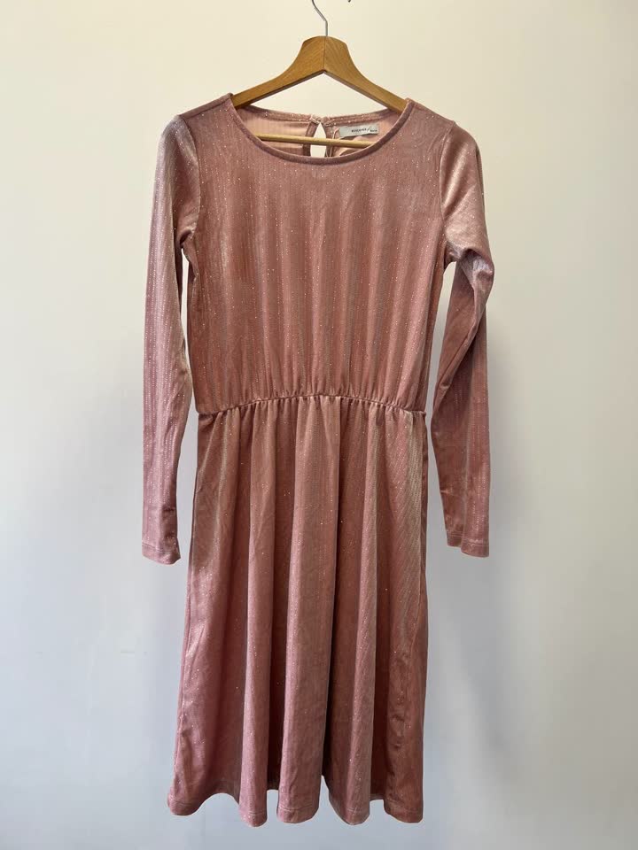 1.Reserved S 500 2.Zara S 1300 Beograd, centar