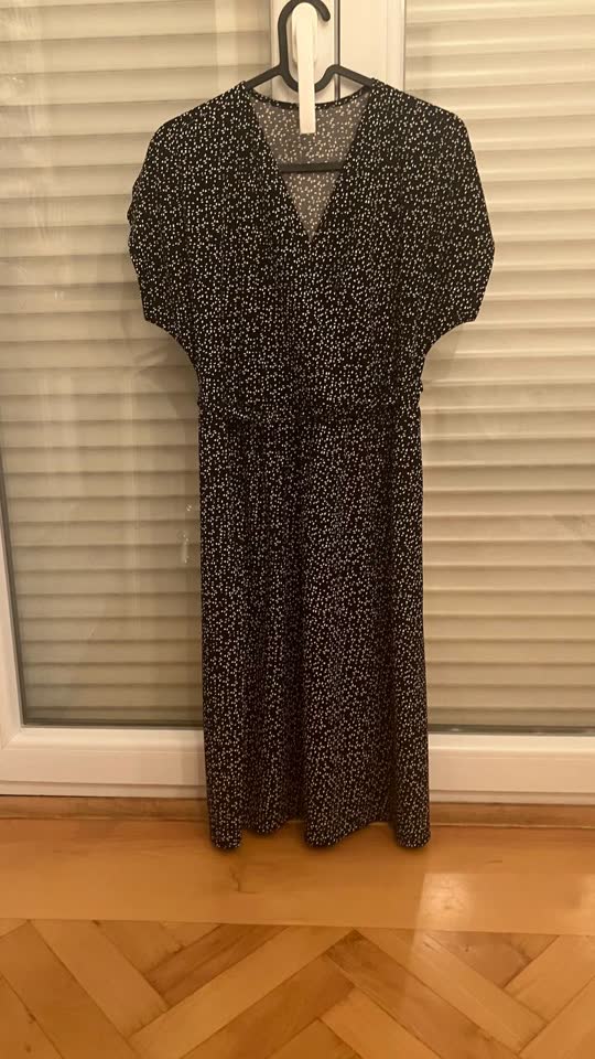Продам платье Uniqlo