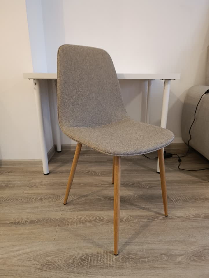 4 stolice Jusk BISTRUP i sto IKEA LINNMON, ADILS
