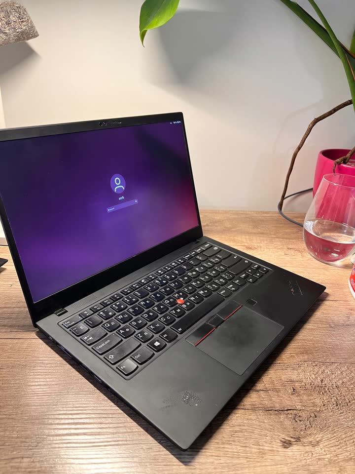 Ультрабук Lenovo ThinkPad X1 Carbon 7th Gen