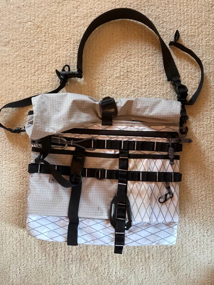 Custom torba Wisdom Parlour