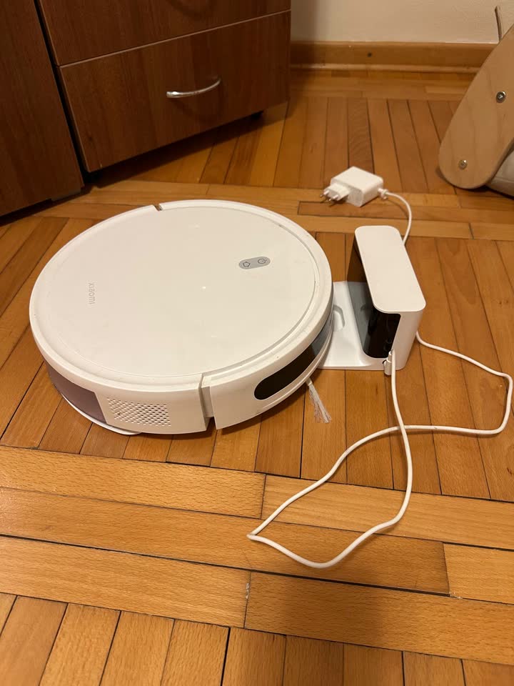 Robot usisivač Xiaomi e10