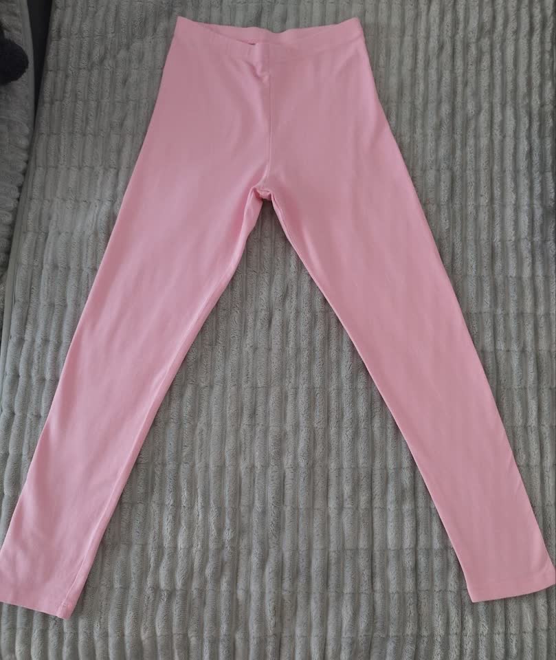 Nove helanke H&M