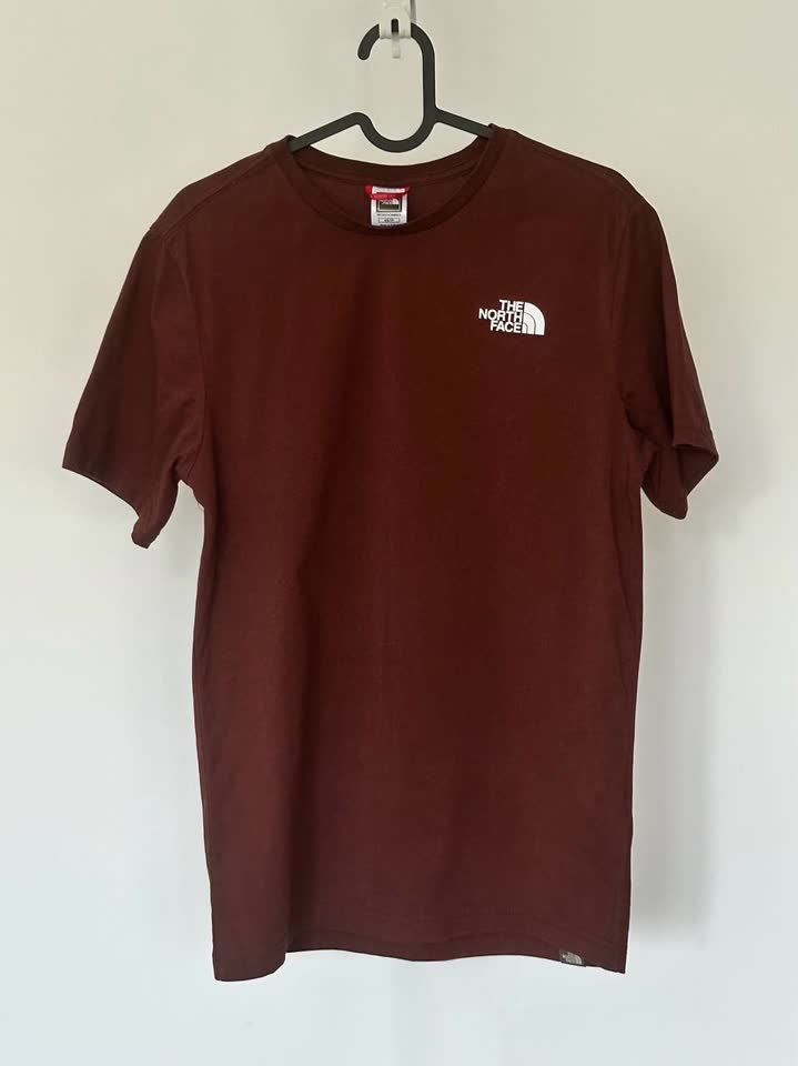 Футболка The North Face