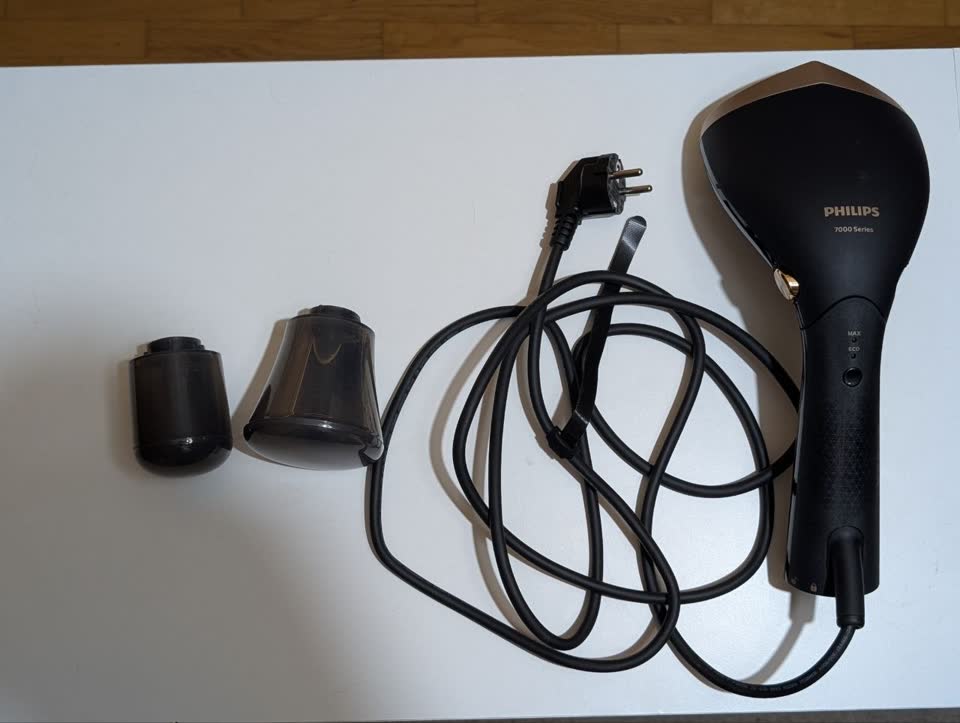 Vertikalna pegla-paročistač PHILIPS STH7060/80