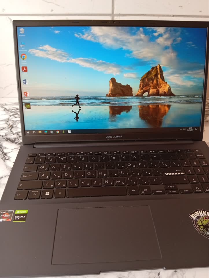 Asus Vivobook 15 Pro