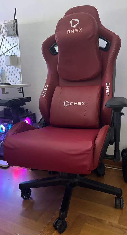 ONEX EV12 Evolution Limited Red