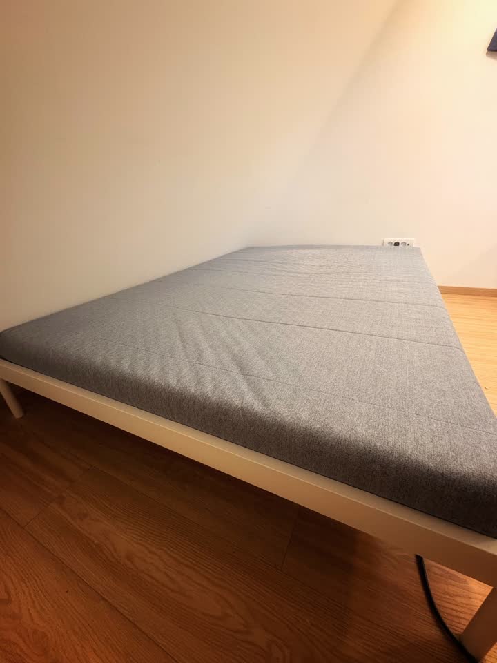 Krevet IKEA + dušek