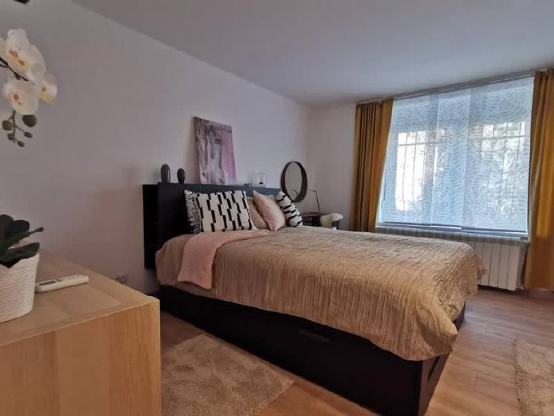 Iznajmljujem stan u Senjaku, 48 m², parking