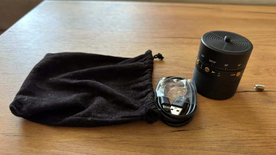 Rotirajuća glava FeiyuTech, GoPro objektiv, GoPro nosač, kuglasta glava BENRO, monopodi, tripod, pojačalo za slušalice Audinst
