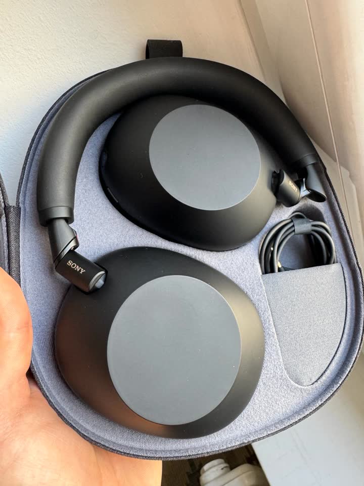 Sony WH-1000XM6 Black slušalice