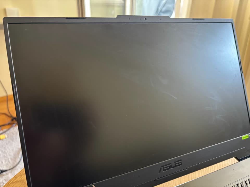 Prodajem gejming laptop ASUS TUF Gaming A15 (FA507NV)