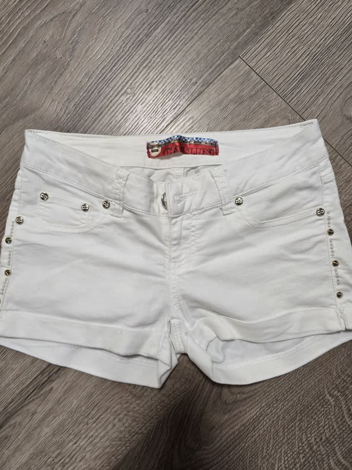 Kratke pantalone, mini suknja, farmerke