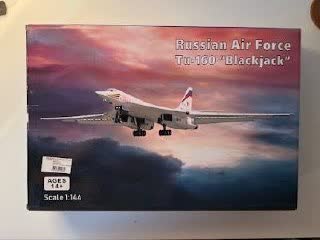 Продам готовую коллекционную модель самолета Tu-160 "Blackjack" 1:144