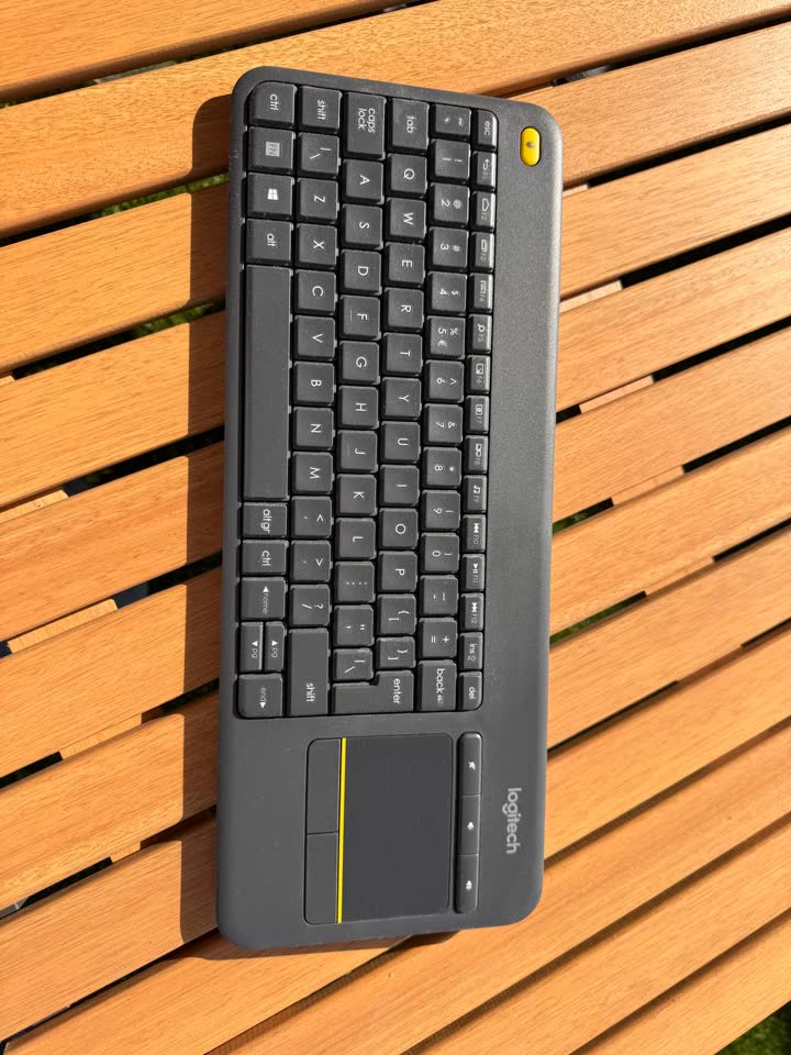 Клавиатура LOGITECH K400 PLUS US 920-007145 с тач-падом
