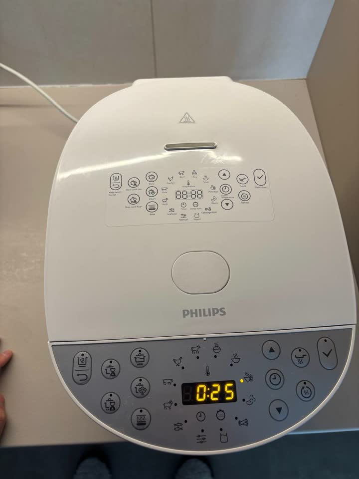 Prodajem Philips multivarku