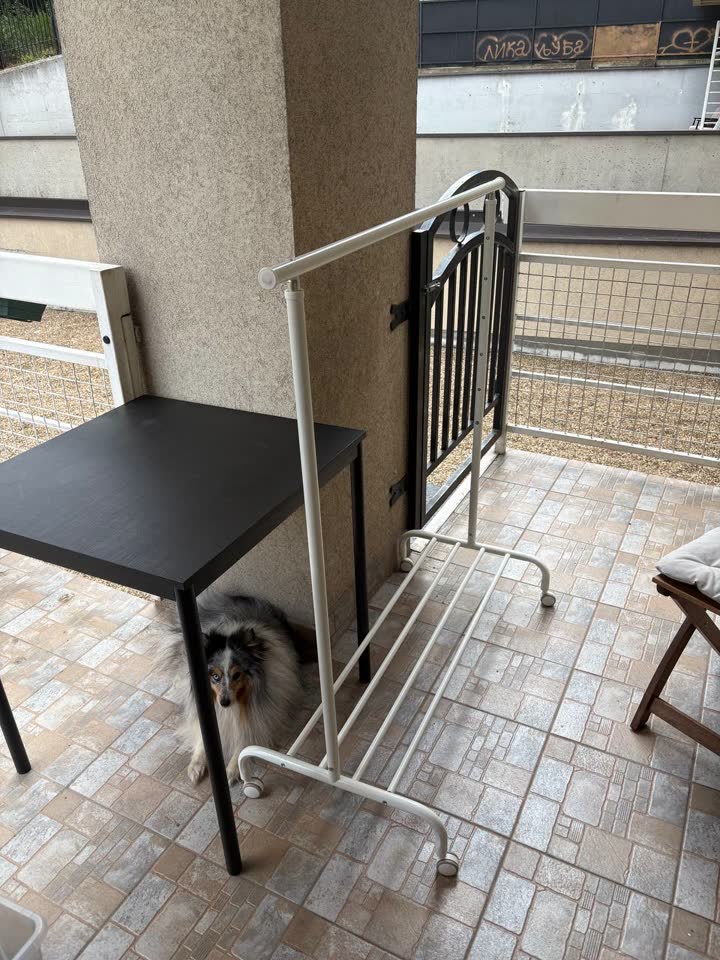 IKEA stalak za odeću 1000 dinara, lično preuzimanje, područje Lion/Zvezdara