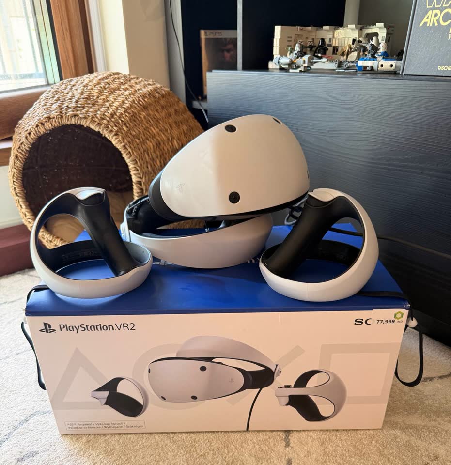Prodajem PlayStation VR2
