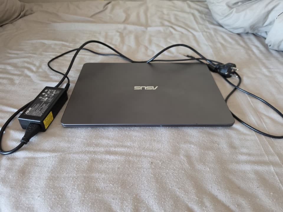 Продам ноутбук Asus ZenBook UX430U