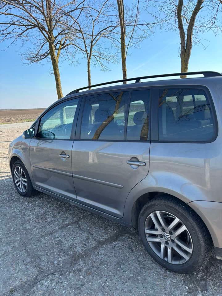 Volkswagen Touran 1.9 TDI Highline