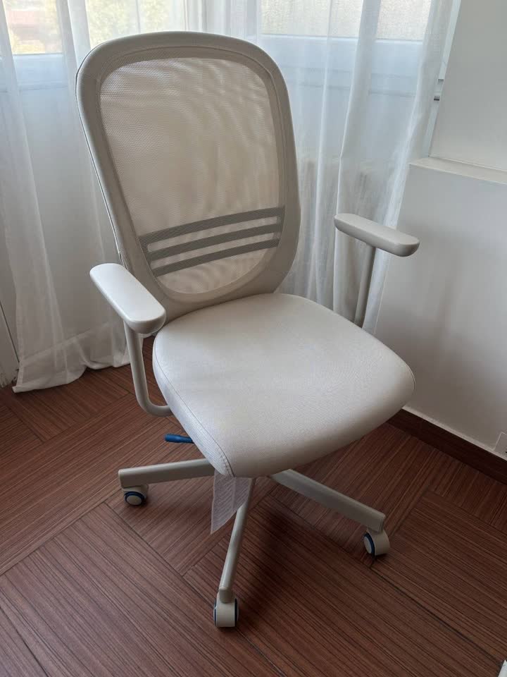 Продам новый стул IKEA FLINTON