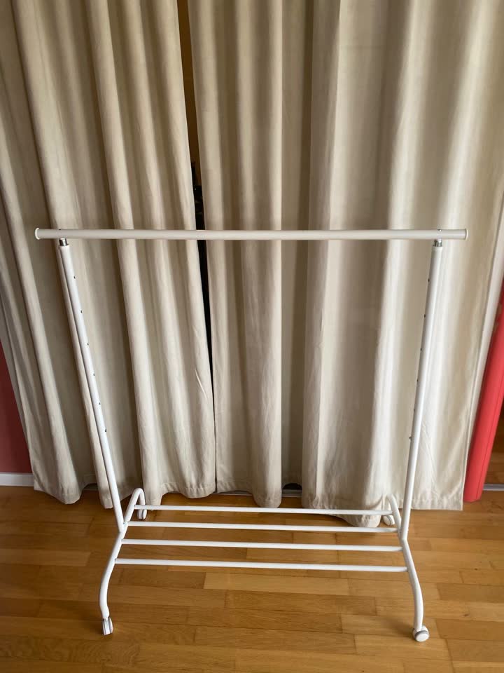 IKEA stalak za odeću