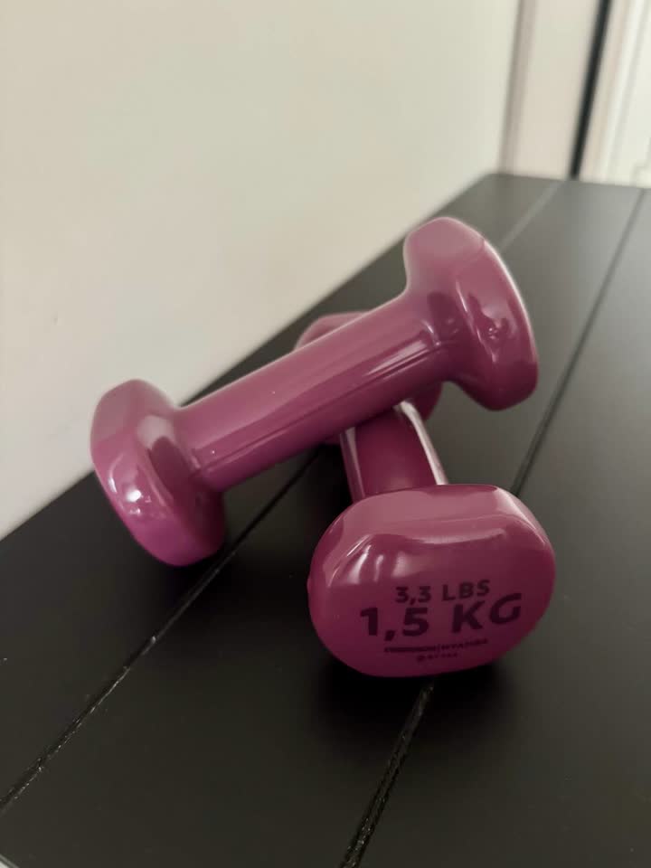 Две гантели по 1,5 кг
