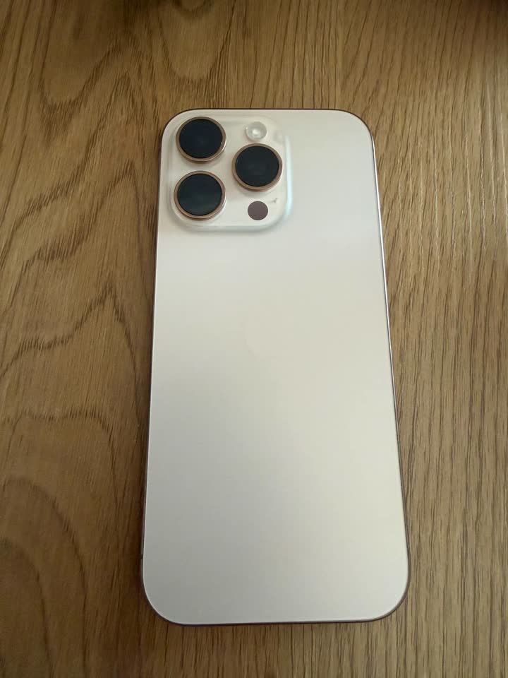 iPhone 16 Pro 128GB (Desert Titanium) — отличное состояние