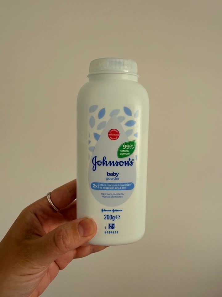 Dečiji puder Johnson's baby 200 g