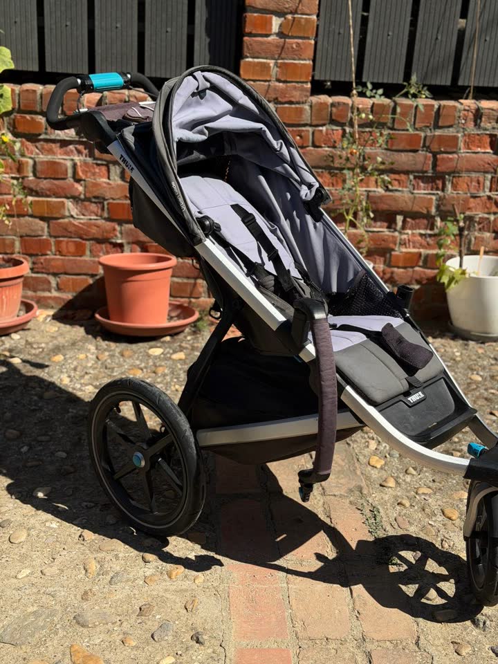 Prodajem trkačka kolica Thule Urban Glide 2
