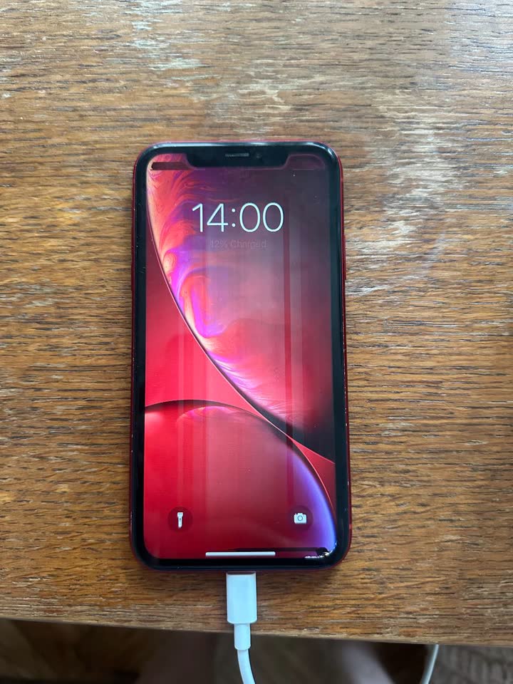 iPhone XR 128GB / iPhone 5 32GB / iPhone 7 32GB