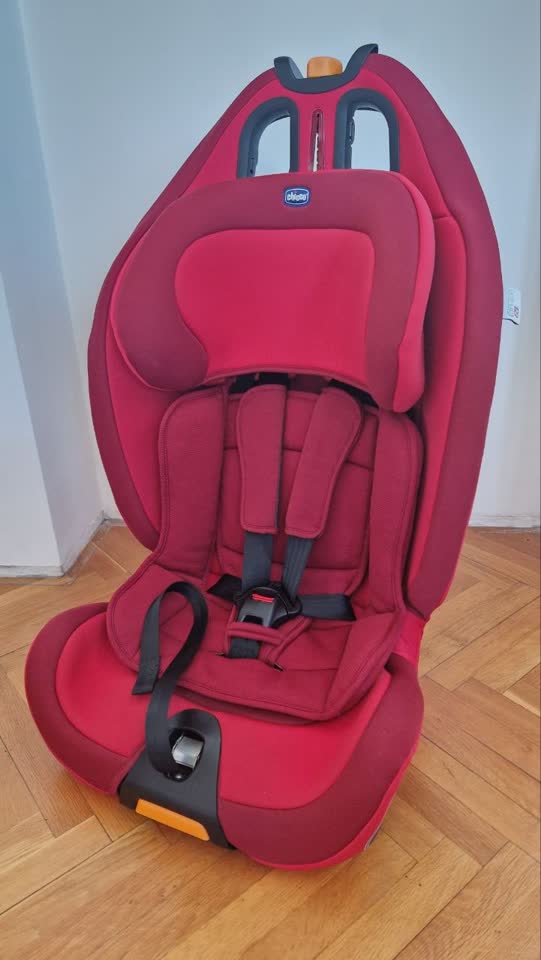 Детское автокресло Chicco Grow Up 123