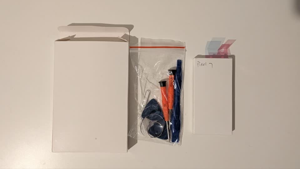 Prodajem novu bateriju za Google Pixel 7
