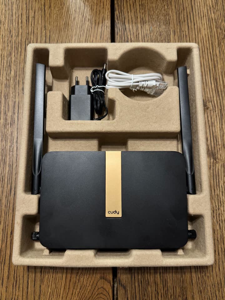 4G/LTE-WiFi роутер Cudy LT500D