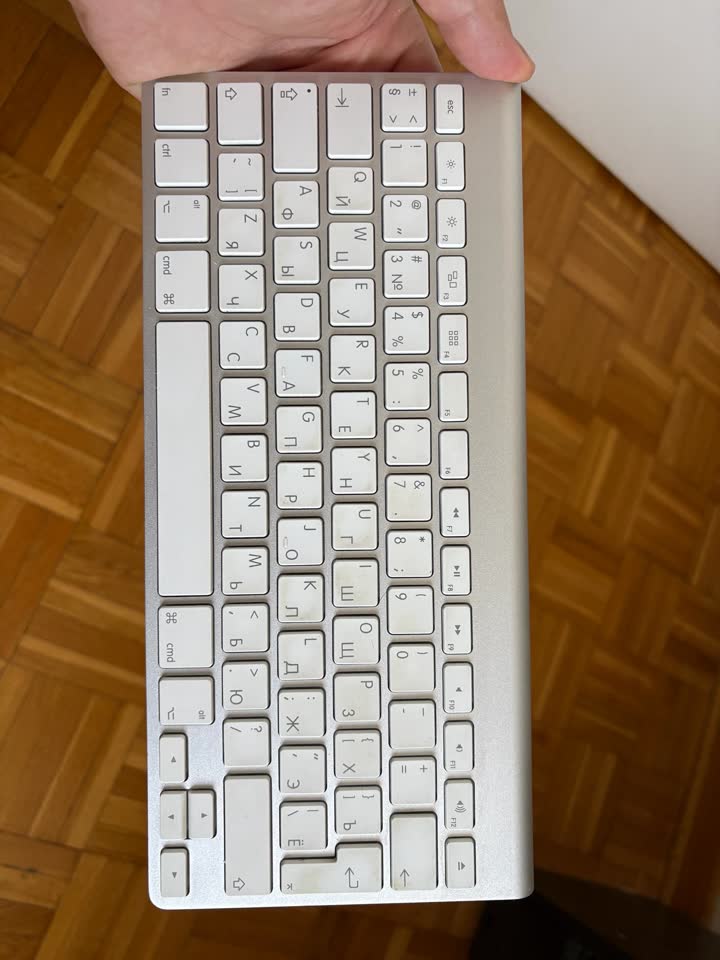 Bluetooth-клавиатура Apple