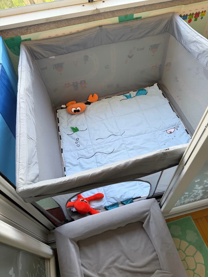 Kinderkraft складной манеж Ziki 126х126